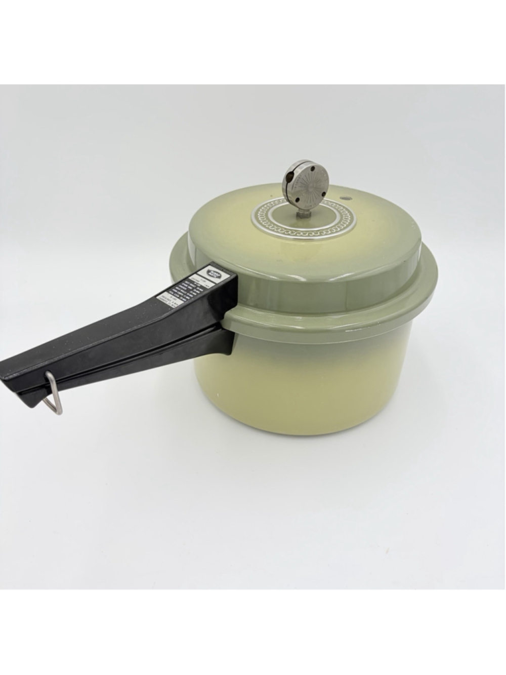 MIRRO-MATIC Manhattan Pressure Cooker 4 Qt Canner Avocado Green Aluminum USA VTG